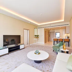 Ultra Luxury Palm Tower With Shared Facilities دبي