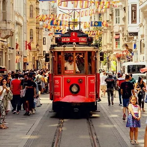 Taksim Leon's מלון